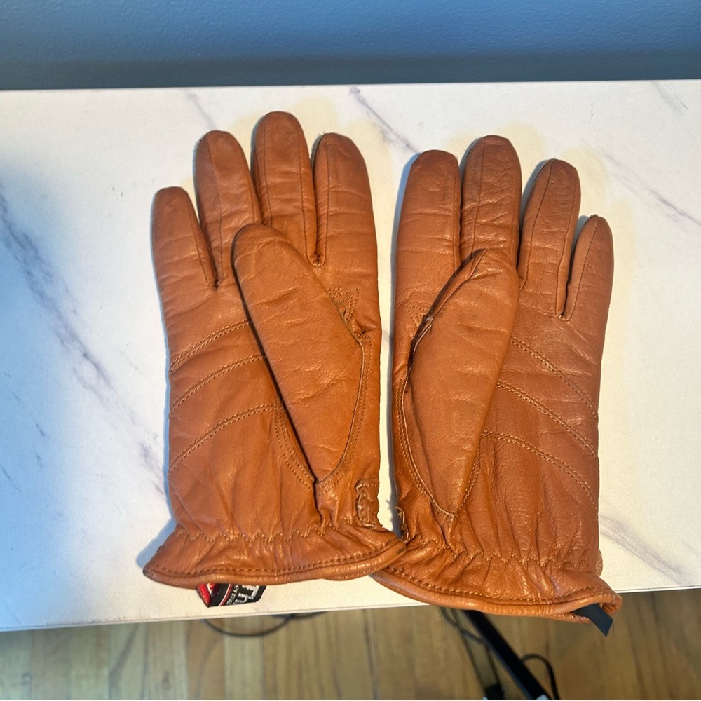 Leaf 3/$15 Eddie Bauer Leather Gloves - Picture 4 of 14